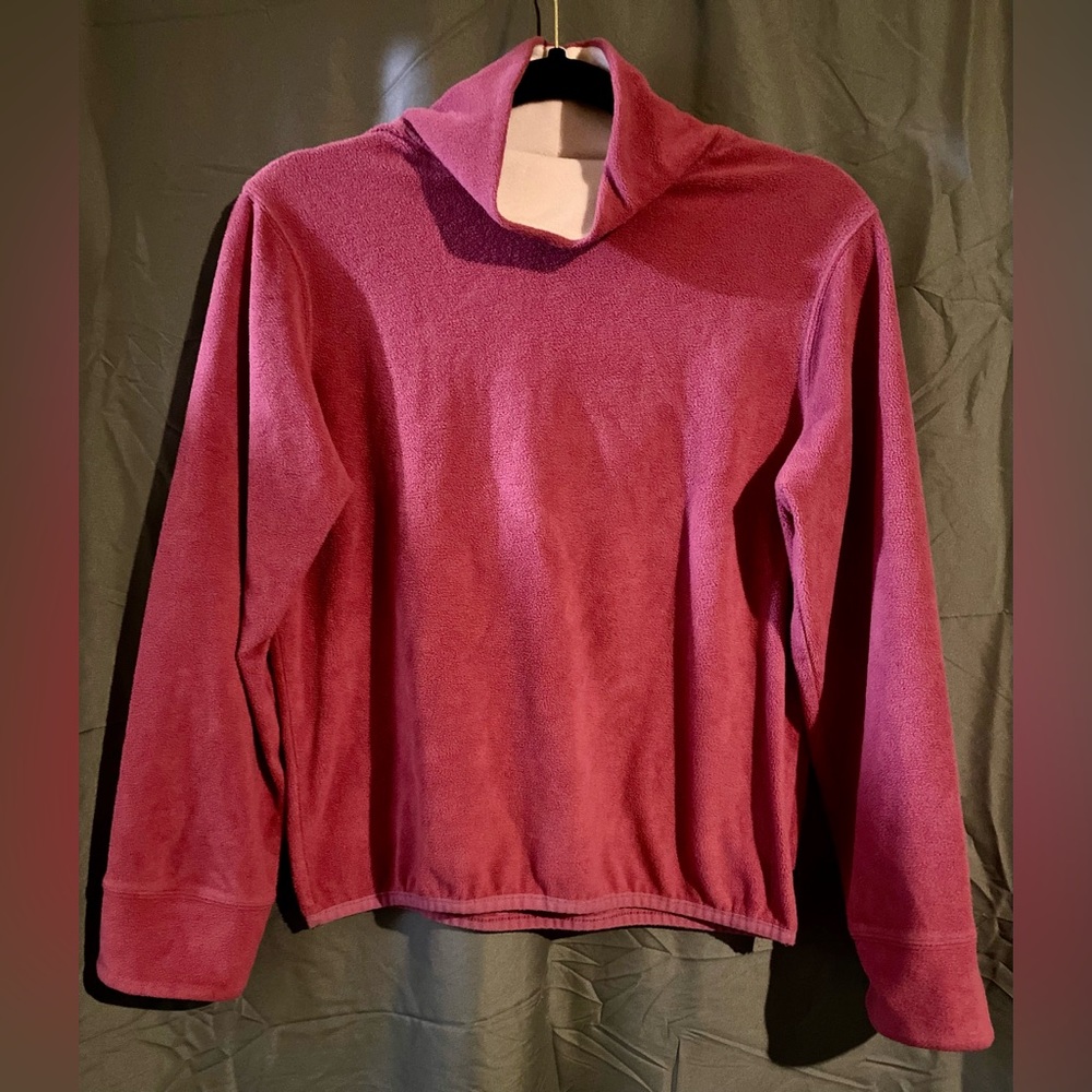 Danskin Now Pullover Sweater ~ Size S ~ Cozy Dark Pink with Light Pink Lining!